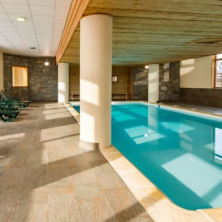 Spacious 500 M From The Area Apartment